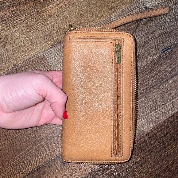 Fossil Brown Tan Leather Wristlet Wallet with Card Slots - Picture 4 of 4